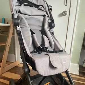 Maxi Cosi Lara Ultra Compact Lightweight Stroller